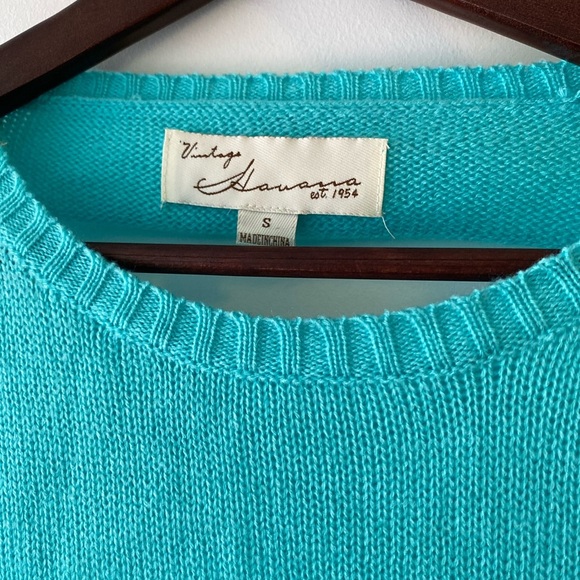 Cutout back Sweater Small - Picture 6 of 7